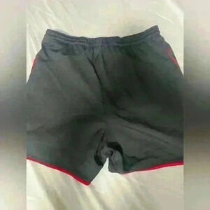 Nike Women Shorts / Blk with Red Logo - SIZE M - A9